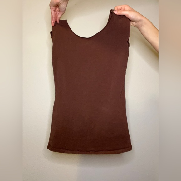 Comfortable, strech brown top - Picture 3 of 3